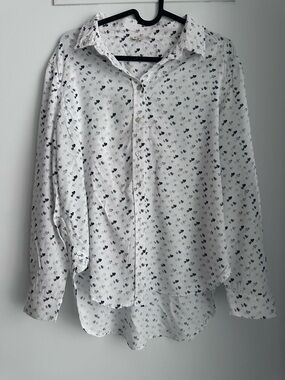 Jane and Delancey White Button Down Shirt with Black Pattern